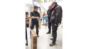 Servisní technik společnosti Transpak