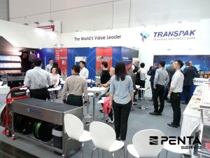 Transpak 7 Vedení společnosti PENTA-servis na stánku společnosti během veletrhu interpack 2017
